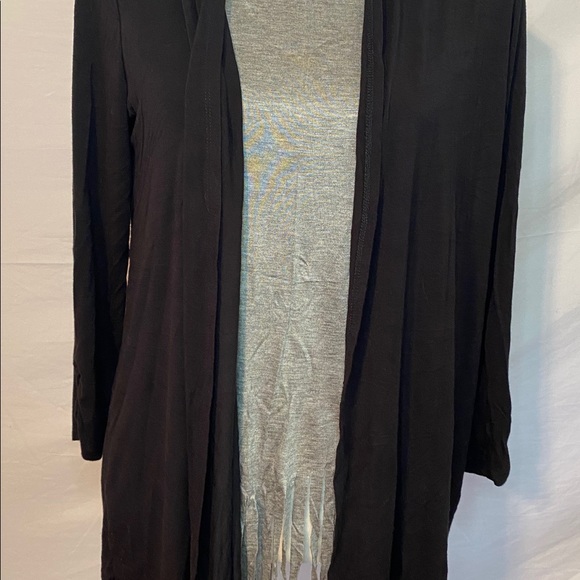 🍍🍍New! Montrez Gray Fringed Tank - Picture 3 of 6